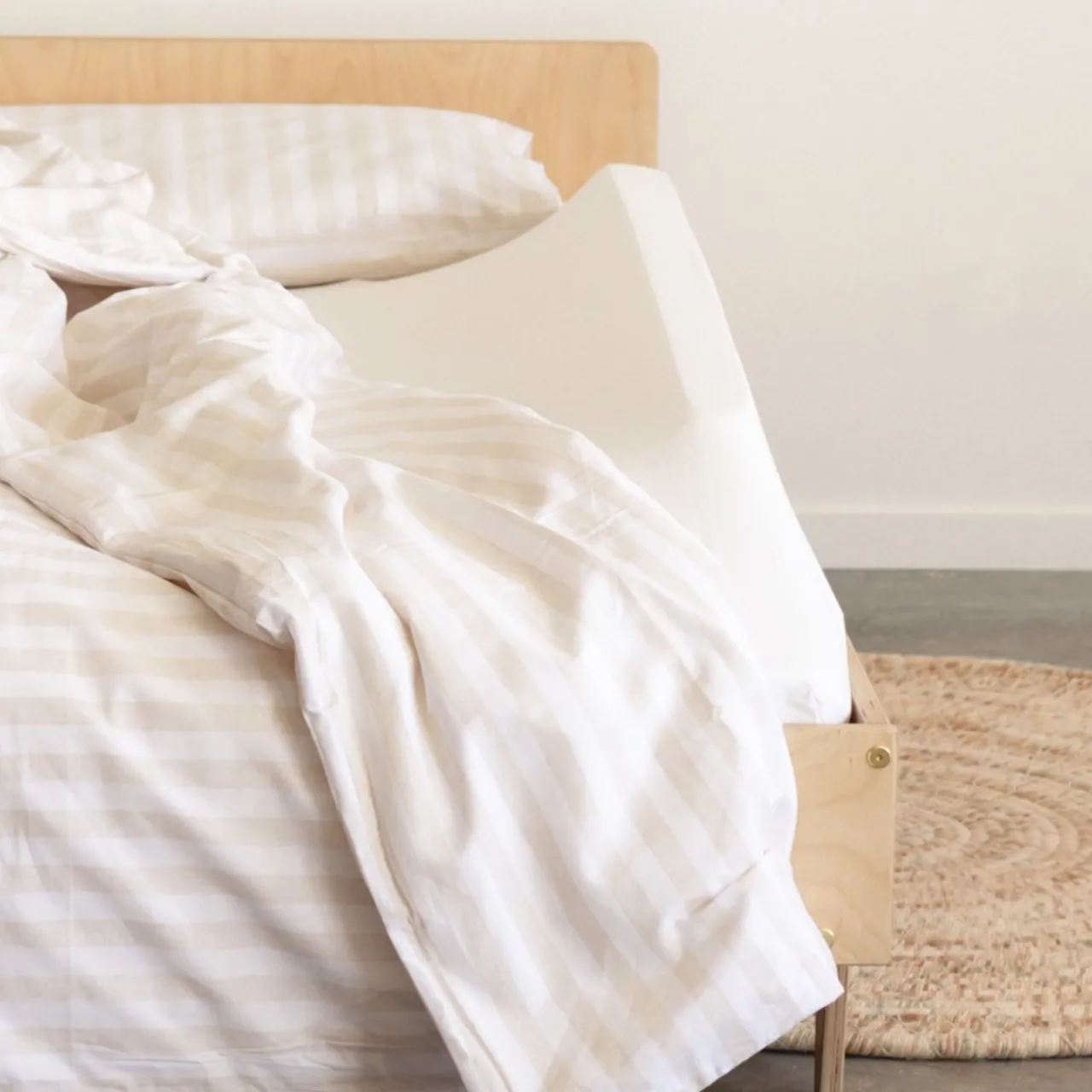 Safe Sleep*The Sleep Store BIGGER Bed Bumper