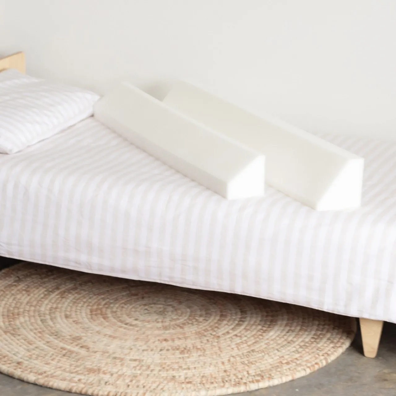 Safe Sleep*The Sleep Store BIGGER Bed Bumper