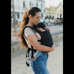 Buckle Carriers*Boba Air Ultra Lightweight Travel Carrier