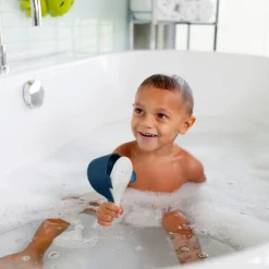 Bath Toys*Boon Chomp Hungry Whale Bath Toy Navy