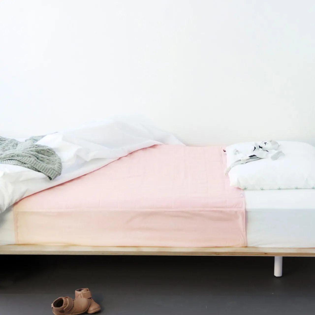 Toilet Training & Bedwetting|Mattress Protectors & Underlays*Brolly Sheets Brolly Sheet - Solid