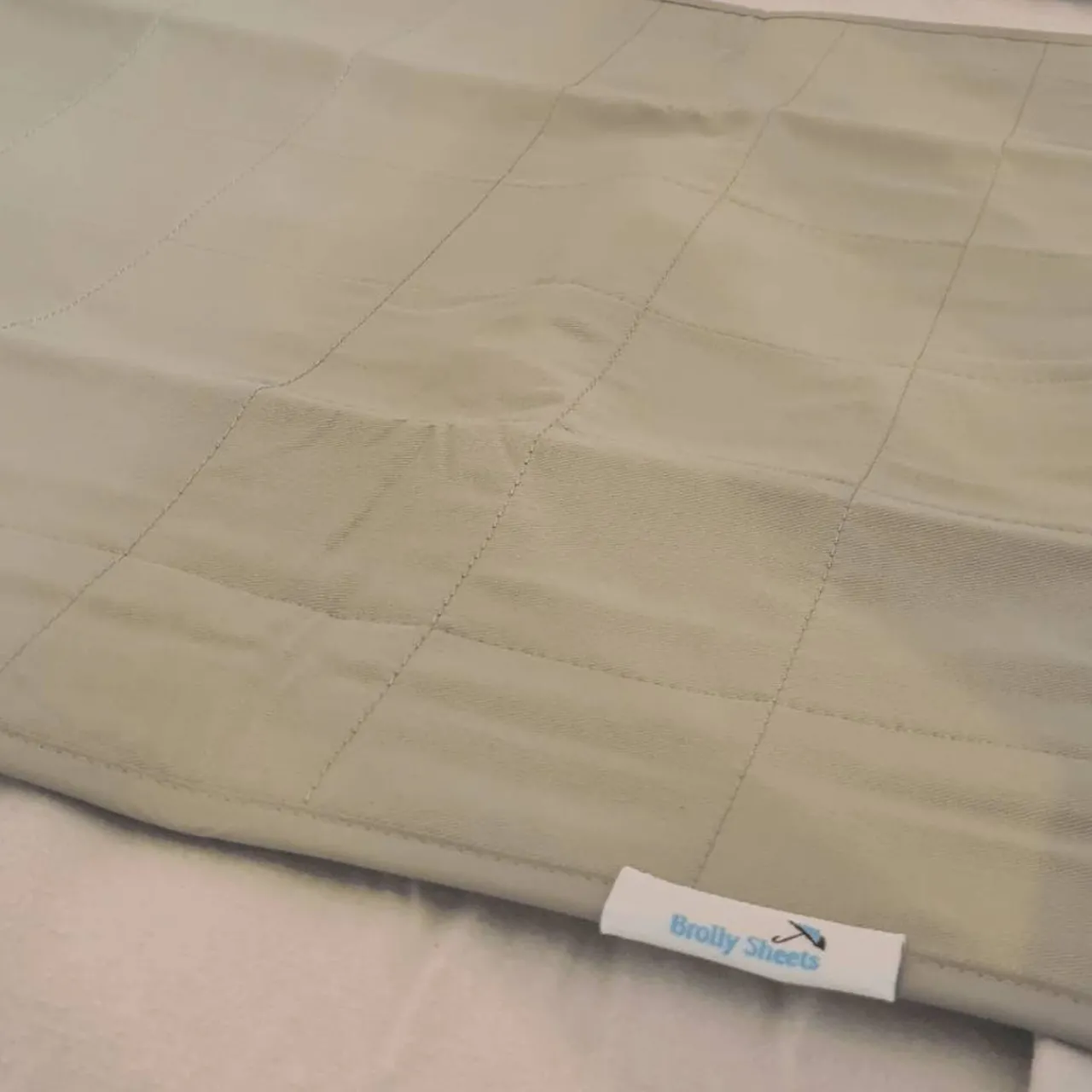 Toilet Training & Bedwetting|Mattress Protectors & Underlays*Brolly Sheets Brolly Sheet Waterproof Cot Pad with Wings