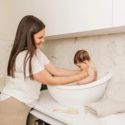 Baths & Accessories*bubble Baby Bath with Newborn Support Insert