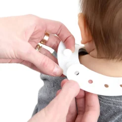 Bibs & Burp Cloths|Starting Solids*Bumkins Silicone Bib - Hello Kitty