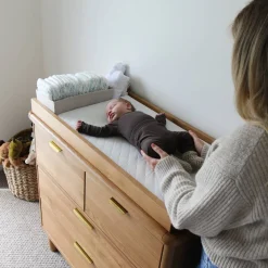 Change Tables, Mats & Baskets*Cariboo George Dresser Natural Oak/Brass Pulls