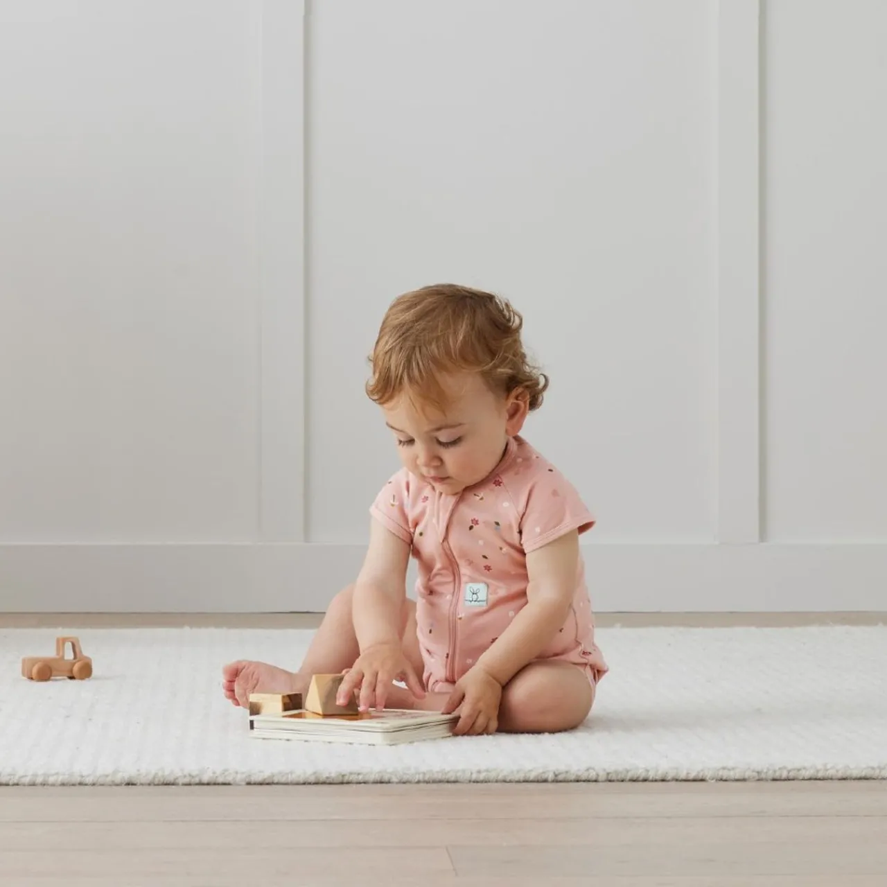 Sleepwear & Pjs*Ergopouch 0.2 Tog Organic Cotton Short Sleeve Layers Daisies