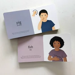 Books & Resources*Books First Signs Book - Animals