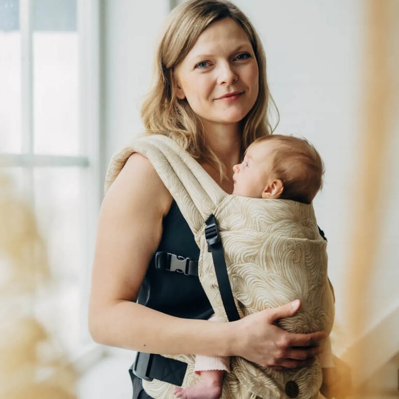 Buckle Carriers*Lenny Lamb Light Carrier - Jacquard