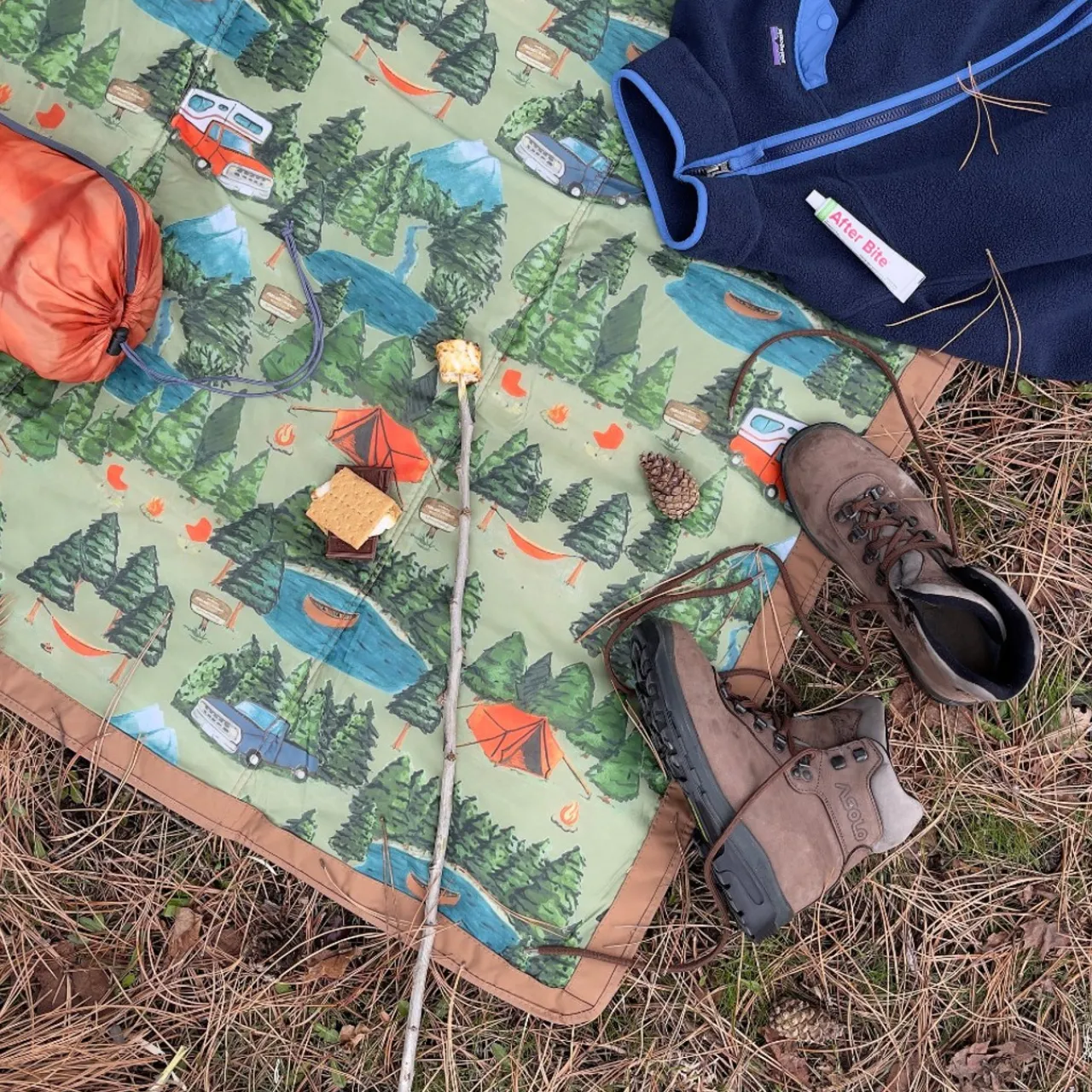 Gifts For Mum|Family Outdoor Essentials*Little Unicorn - Outdoor Picnic Blanket - 5 x 5 (ft)