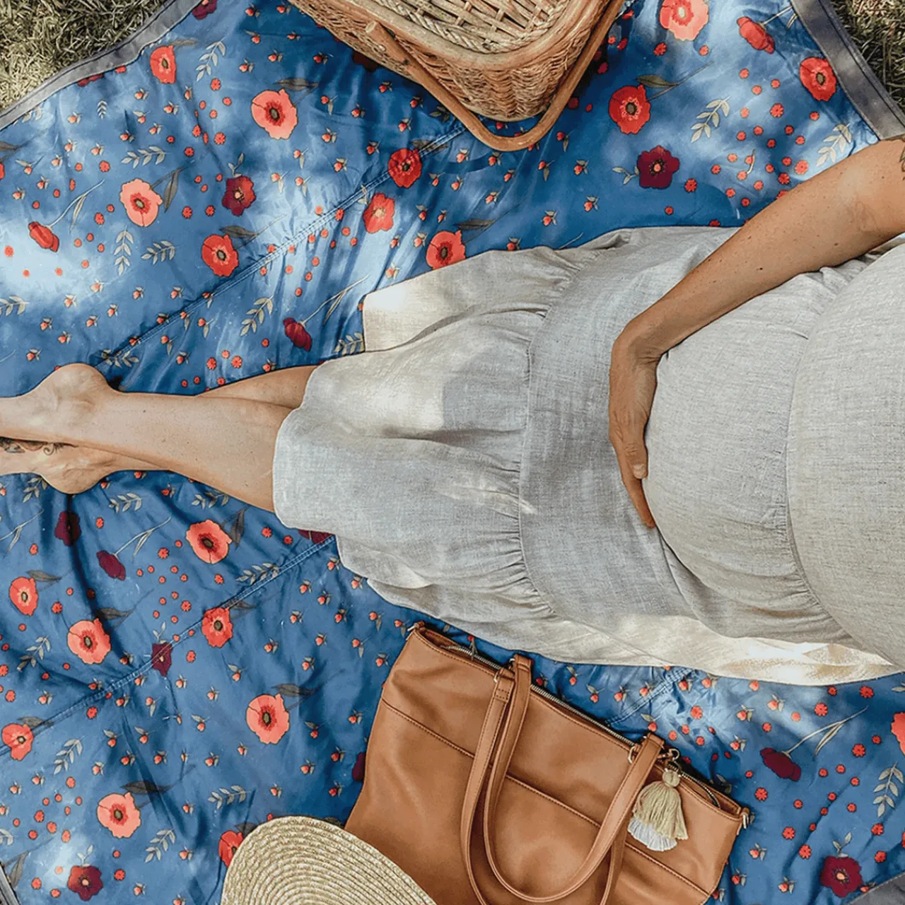 Gifts For Mum|Family Outdoor Essentials*Little Unicorn - Outdoor Picnic Blanket - 5 x 7 (ft)