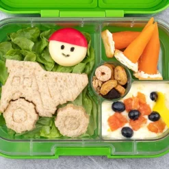 Lunchbox Accessories*Lunch Punch Sandwich Cutters