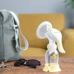 Breast Pumps & Accessories|Breast Pumps & Accessories*Medela Harmony Manual Breast Pump Essentials Pack