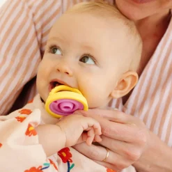 Dummies & Accessories*Morepeas Flip & Store Pacifier