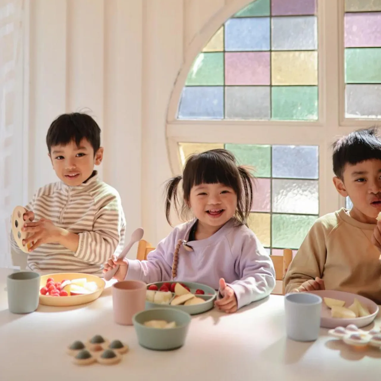 Bowls, Plates & Cutlery*Mushie Dinnerware Round Plate 2pc