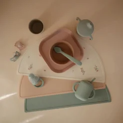 Bowls, Plates & Cutlery*Mushie Dinnerware Square Plate 2pc