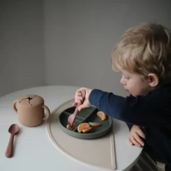 Bowls, Plates & Cutlery|Starting Solids*Mushie Silicone Suction Plate (Divided Plate)