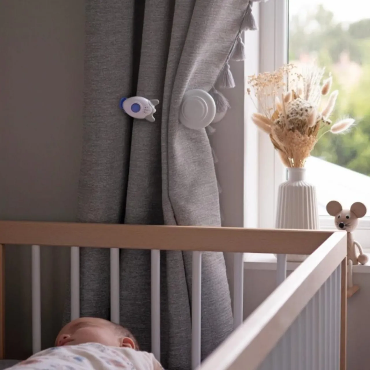 White Noise*Rockit - Wooshh Sound Soother