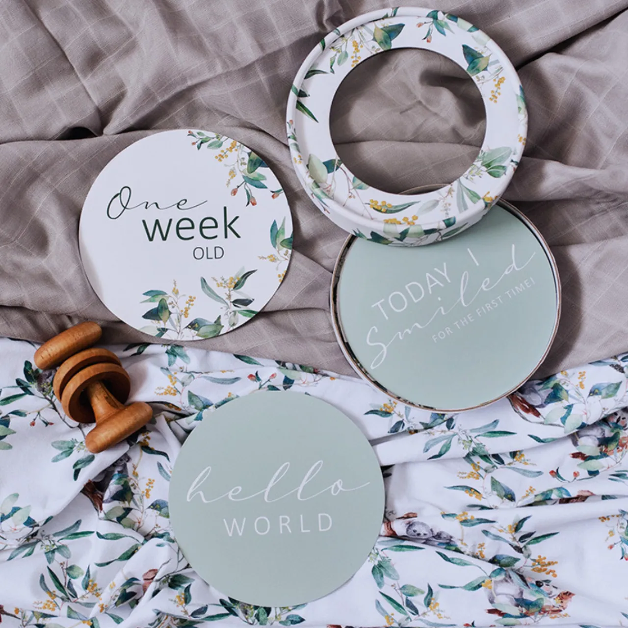 Gifts For Mum*Snuggle Hunny Reversible Milestone Cards