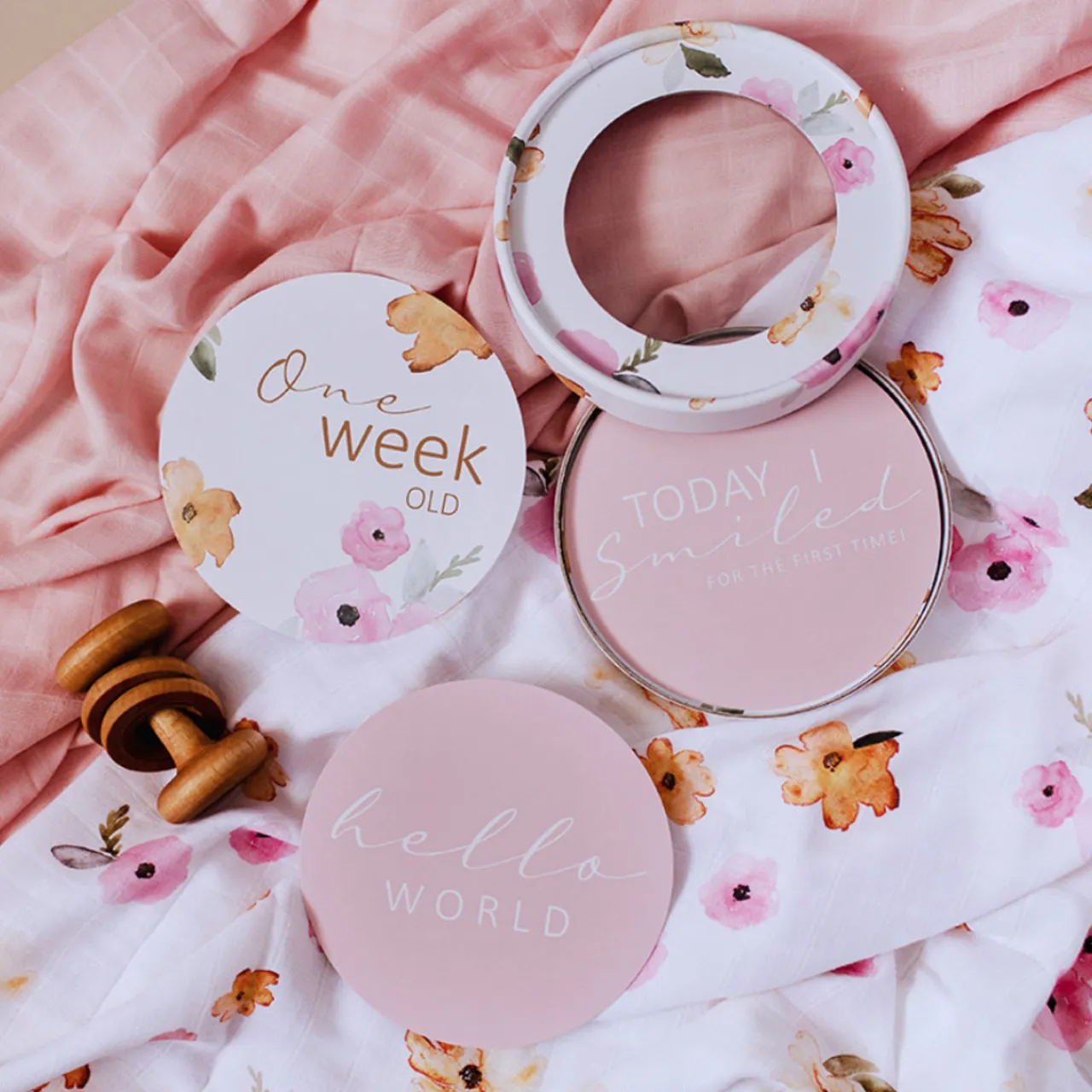 Gifts For Mum*Snuggle Hunny Reversible Milestone Cards