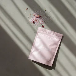 Gifts For Mum|Self-Care*The Skin Kitchen - Vanilla Rose Bath Soak - Clearance