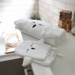 Towels & Facecloths*The Sleep Store Wash Mit