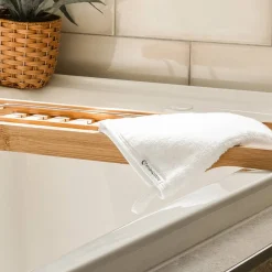 Towels & Facecloths*The Sleep Store Wash Mit