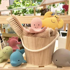 Bath Toys*Tikiri Toys Tikiri Natural Rubber Rattle & Bath Toy - Crab