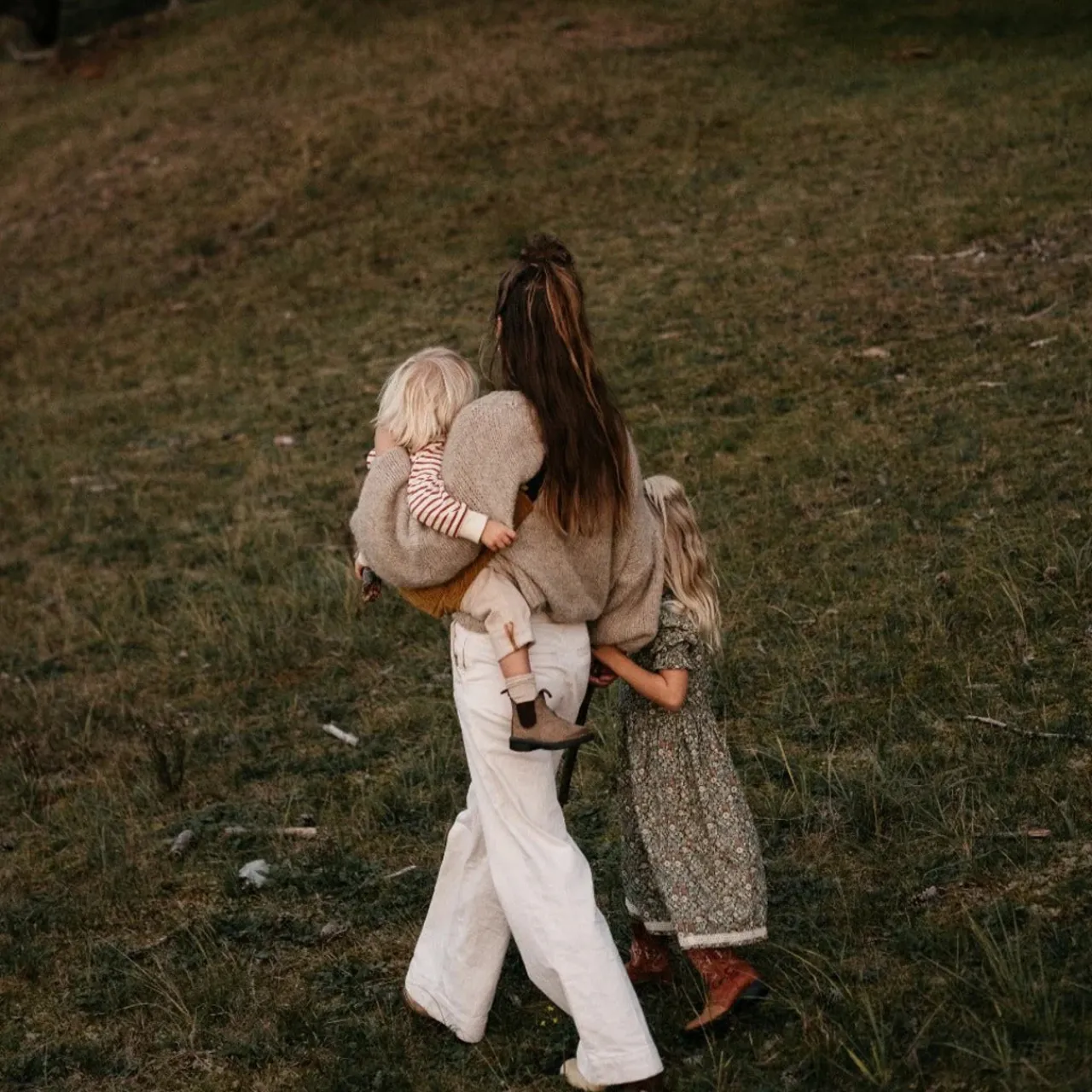 Toddler Carrying Aids*Wildride Toddler Carrier - Rib Corduroy