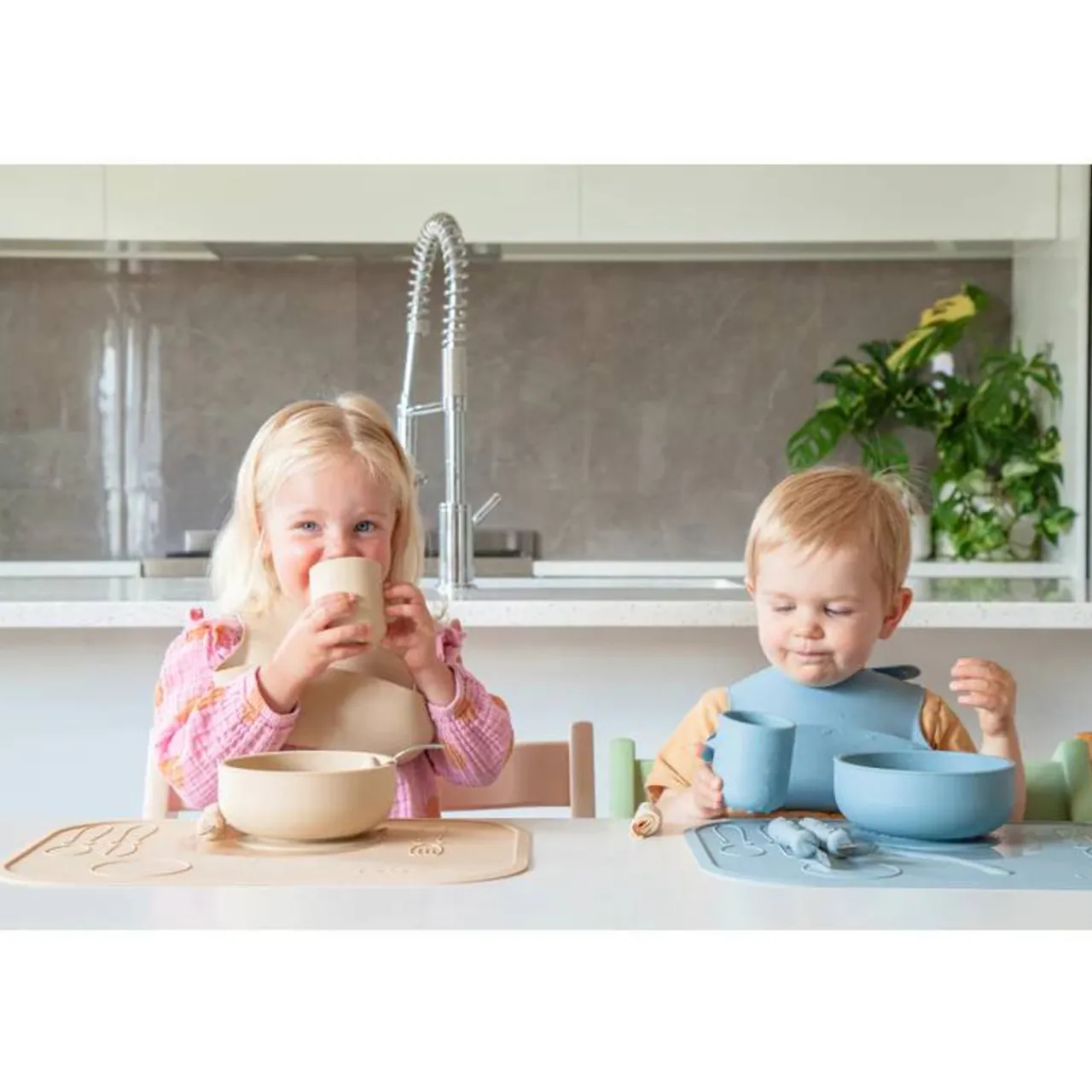 Bowls, Plates & Cutlery*Zazi Clever Bowl with Lid