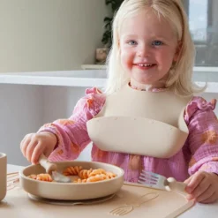 Bowls, Plates & Cutlery*Zazi Clever Plate with Lid